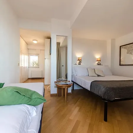 Altido Marvellous Penthouse In Appartement *